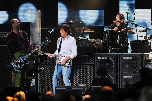 McCartney and the remaining Nirvana members jamming last night